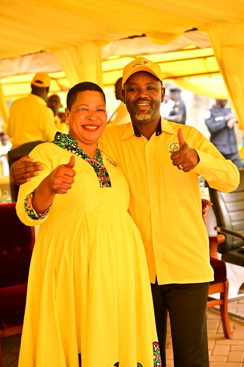 BMKGiftSnr1's tweet image. What would @NRMOnline be without the former @FDCOfficial1?
Oba, how would @Thomas_Tayebwa & @AnitahAmong be looking like now 🤭 🤭 🤭 🤭