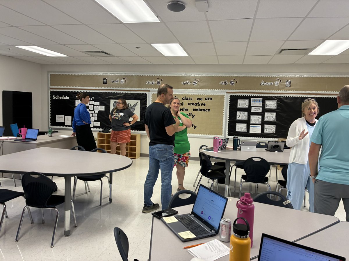 MrsSaid17's tweet image. It was a great day supporting teachers in the St.Louis area with prompt engineering support. Watching teachers innovate with AI has been so fun!