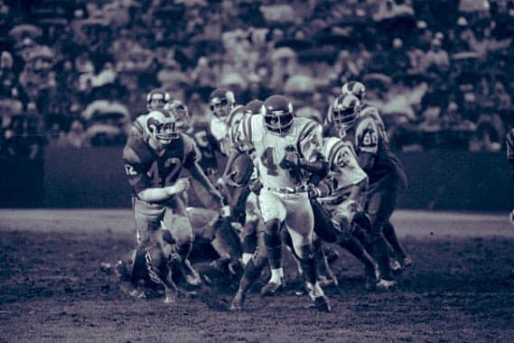 ChuckForeman's tweet image. Making a play against the Rams!