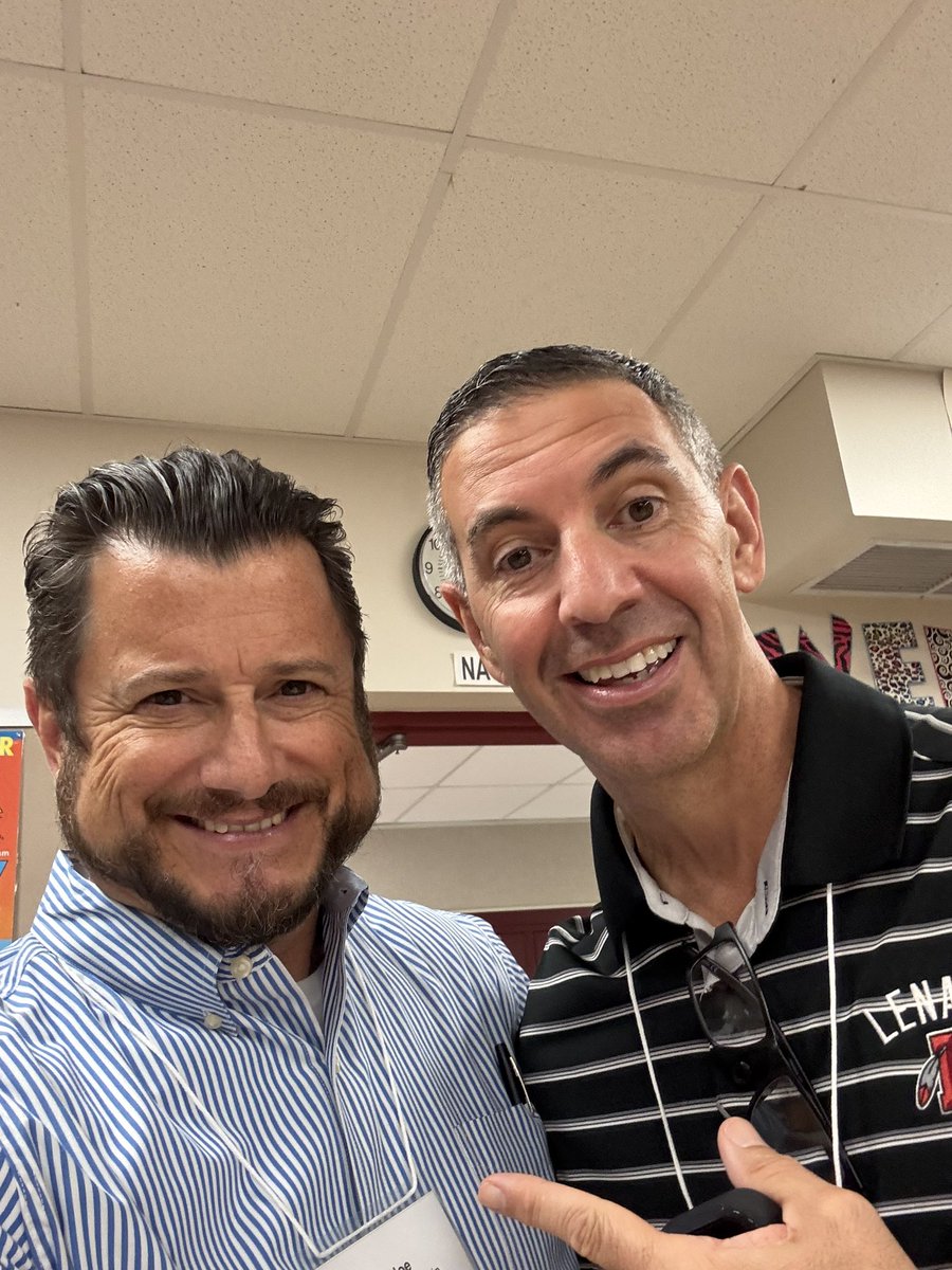 PrincipalRVRHS's tweet image. Great day of professional learning with @CattaniTony and school leaders arose the State of NJ! Shout out to our team for sharing the knowledge and spreading the wealth! @MatozzoTracy @RVPREP_Director @RVDirectorCST #RVPride
