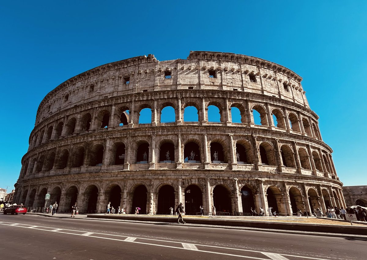 Rimmesfk's tweet image. Vatican City & Rome, my favourite images of the day โค๏ธ. Weather has been perfect 31 degrees my kind of heat ๐ฅฐ๐ฅฐ