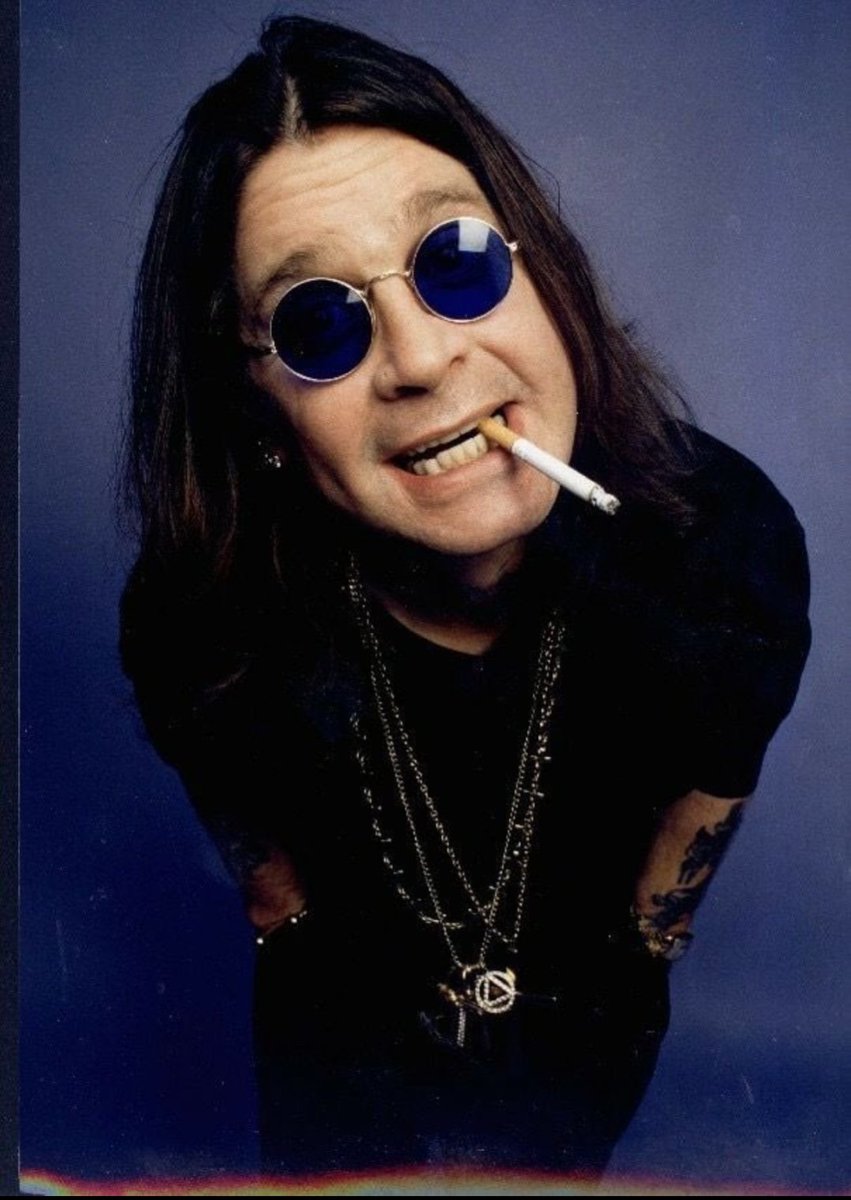 KarenS71's tweet image. Ozzy Osbourne dead at 76! 😞
R.I.P. @OzzyOsbourne
Condolences to @KellyOsbourne and Family!