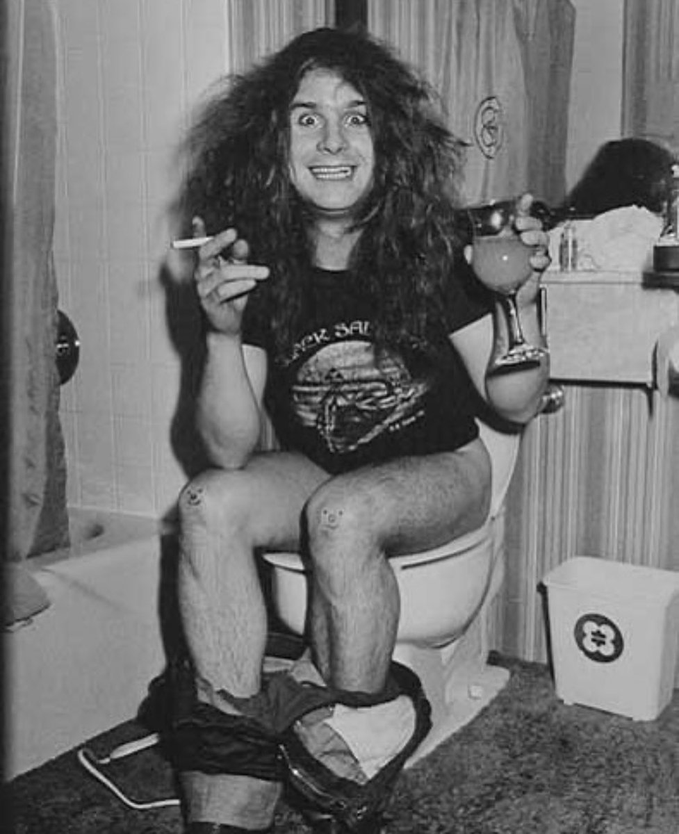 adamnwhodeywant's tweet image. Rip ozzy osbourne