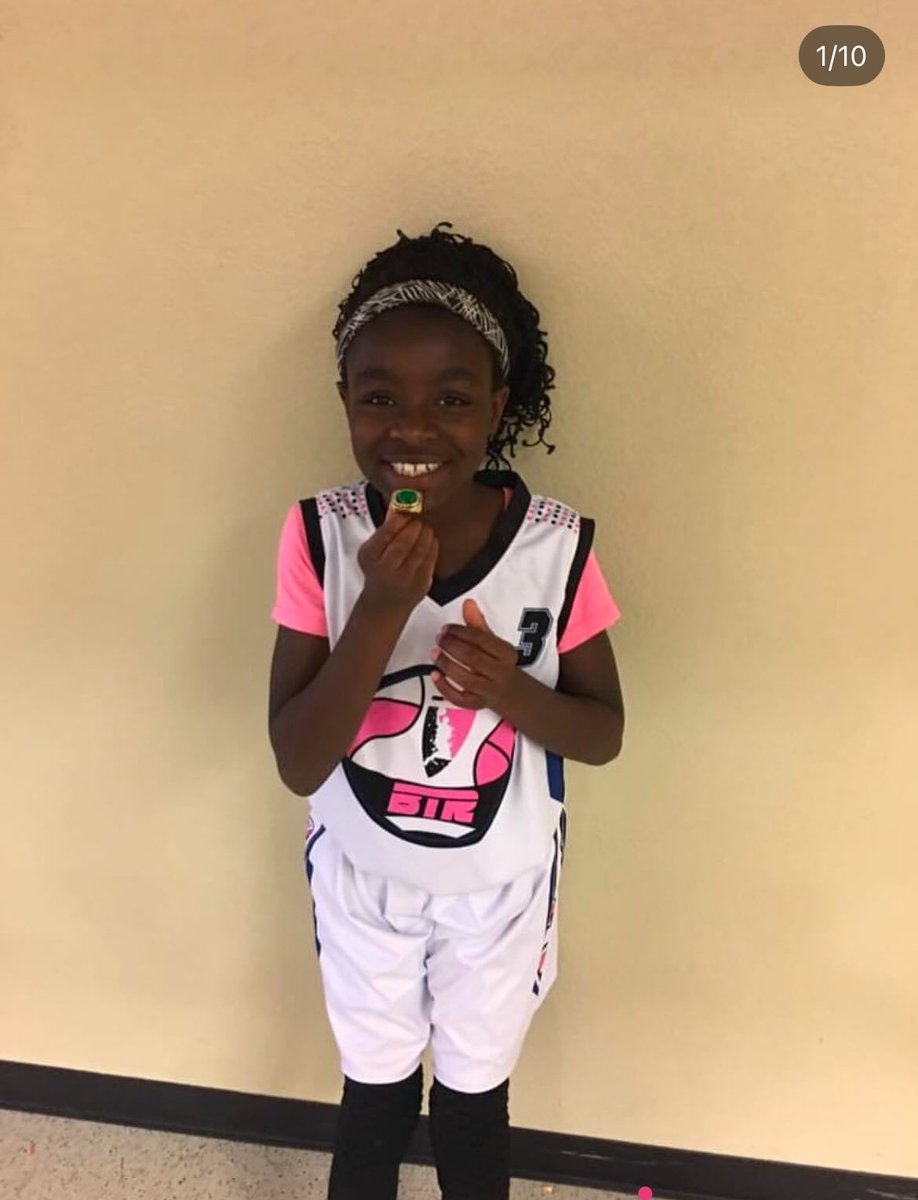 ENiyahhoops_3's tweet image. Grateful for all the summers of hard work! Through the injuries and highs and lows ! 🥹 Thank you AAU! 🫶🏽