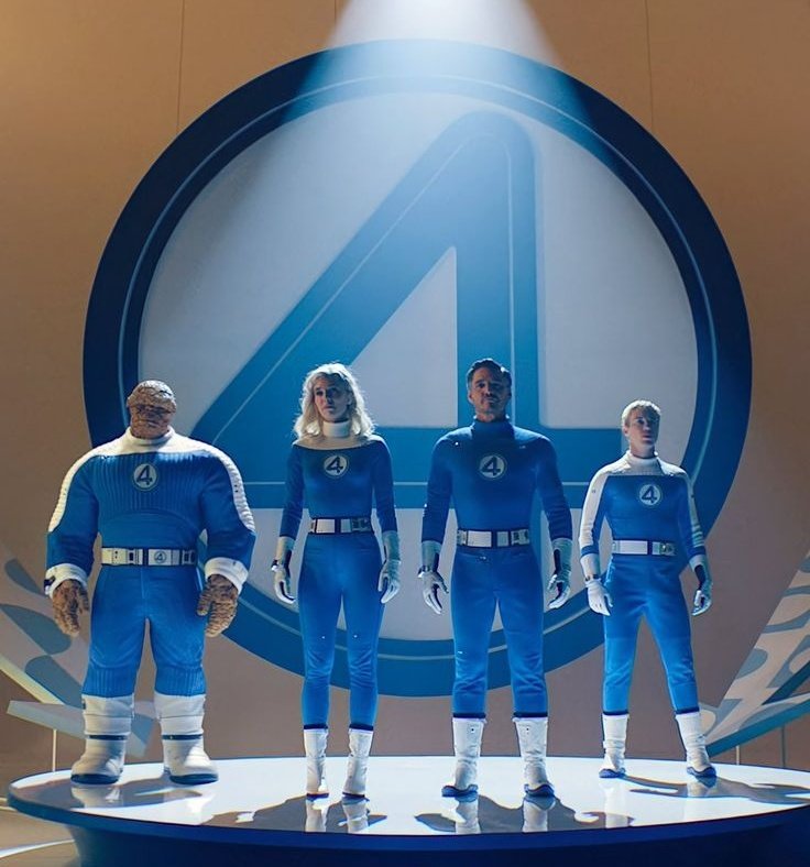 MCUFilmNews's tweet image. The cast of ‘The Fantastic Four: First Steps’ talks about welcoming new characters into the Baxter Building in 'AVENGERS: DOOMSDAY.'
Pedro — "They change the color of the carpet."
Vanessa — "It’s so nice. Look how big that living room is. That’s not for four people only. That’s…
