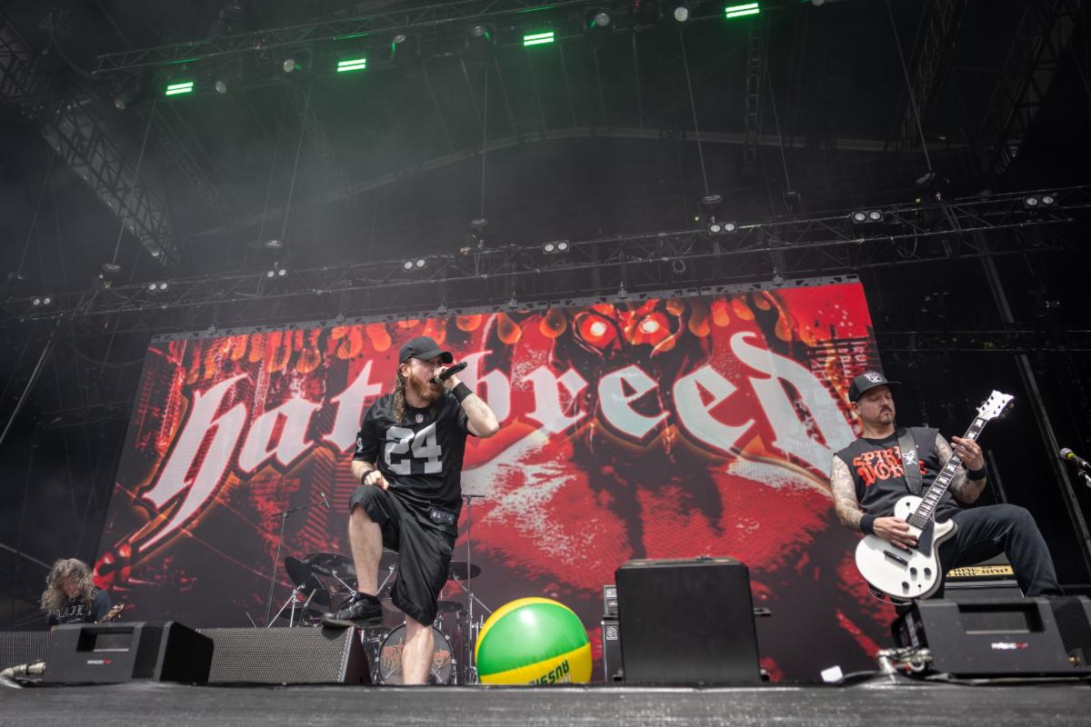 Distorted_Mag's tweet image. Listen to a brand new song from @hatebreed here on Distorted Sound! @CosaNostraPR distortedsoundmag.com/hatebreed-rele…