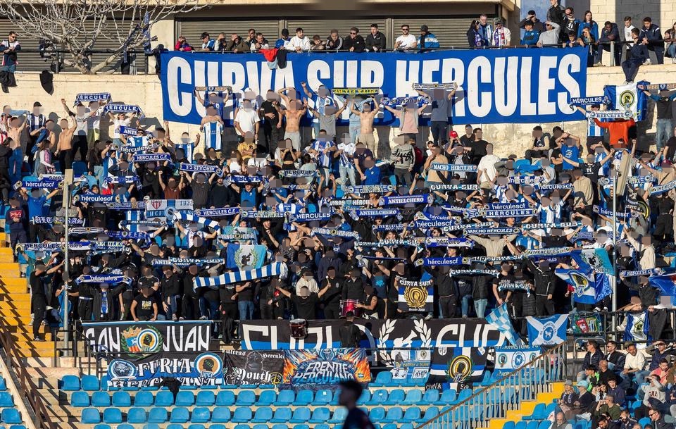 MAÑANA VOLVEMOS A NUESTRO HOGAR, OS ESPERAMOS A TODOS EN LA GRADA DE ANIMACIÓN, QUE EMPIEZE LA FIESTA!!
Todo el mundo a la grada de animación mañana para dar el primer aliento de la temporada a nuestro equipo!