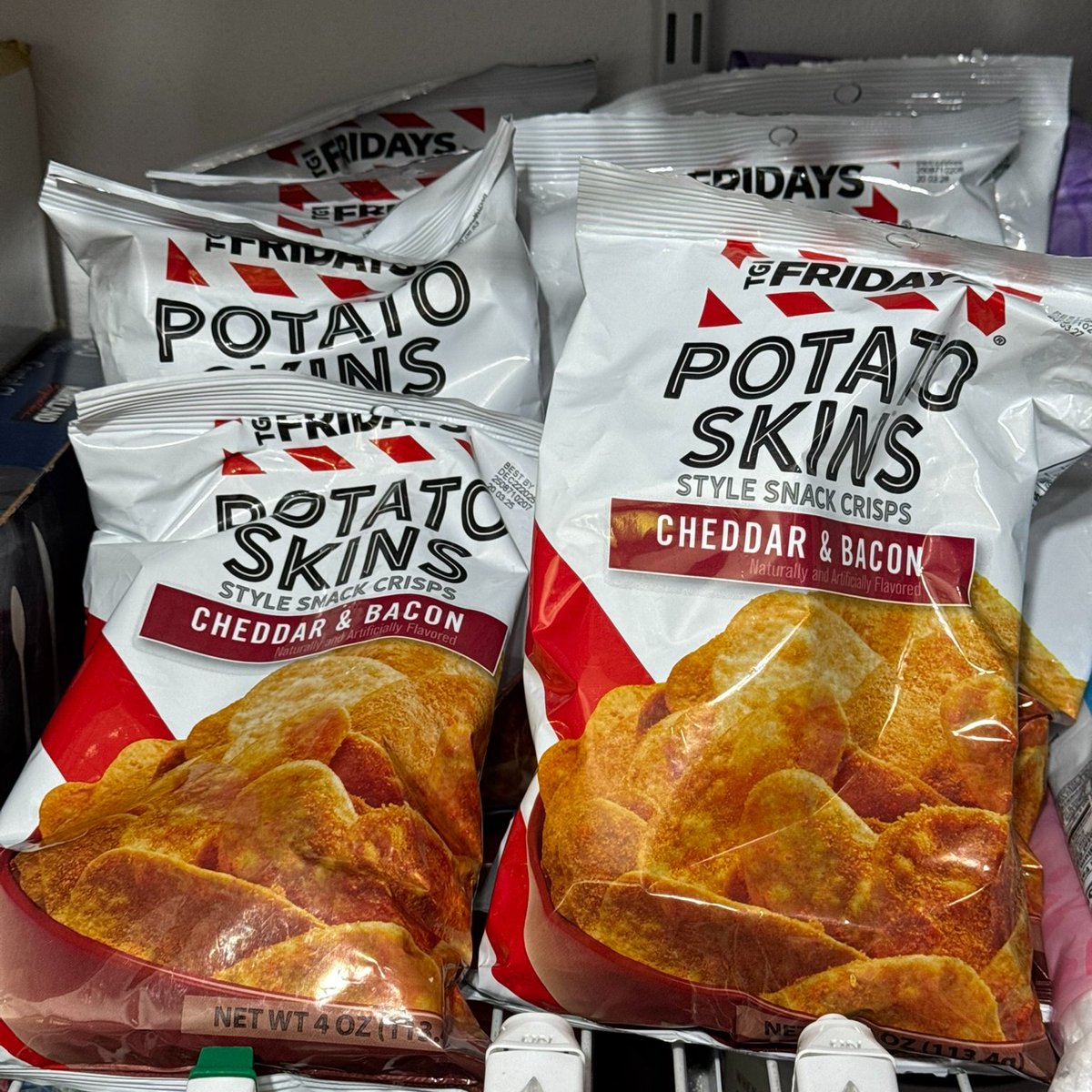 genabessire's tweet image. These are my favorite snack ever! And they are only available at the Dollar Store, so when I'm lucky enough to find them there, I stock up! 😁

#writerslife #writingsnack #sotasty😋 #saltygoodness