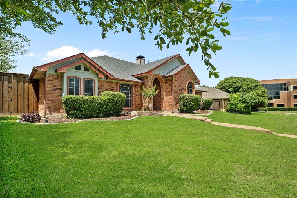 DaisyGreek's tweet image. New Listing Price: $529,000 
1405 Danube Lane, Plano, TX 75075 is a fantastic property with 3 bedrooms and 2.0 bathrooms.
See more here: daisygreek.ondemanddfw.com/d8rcdp39