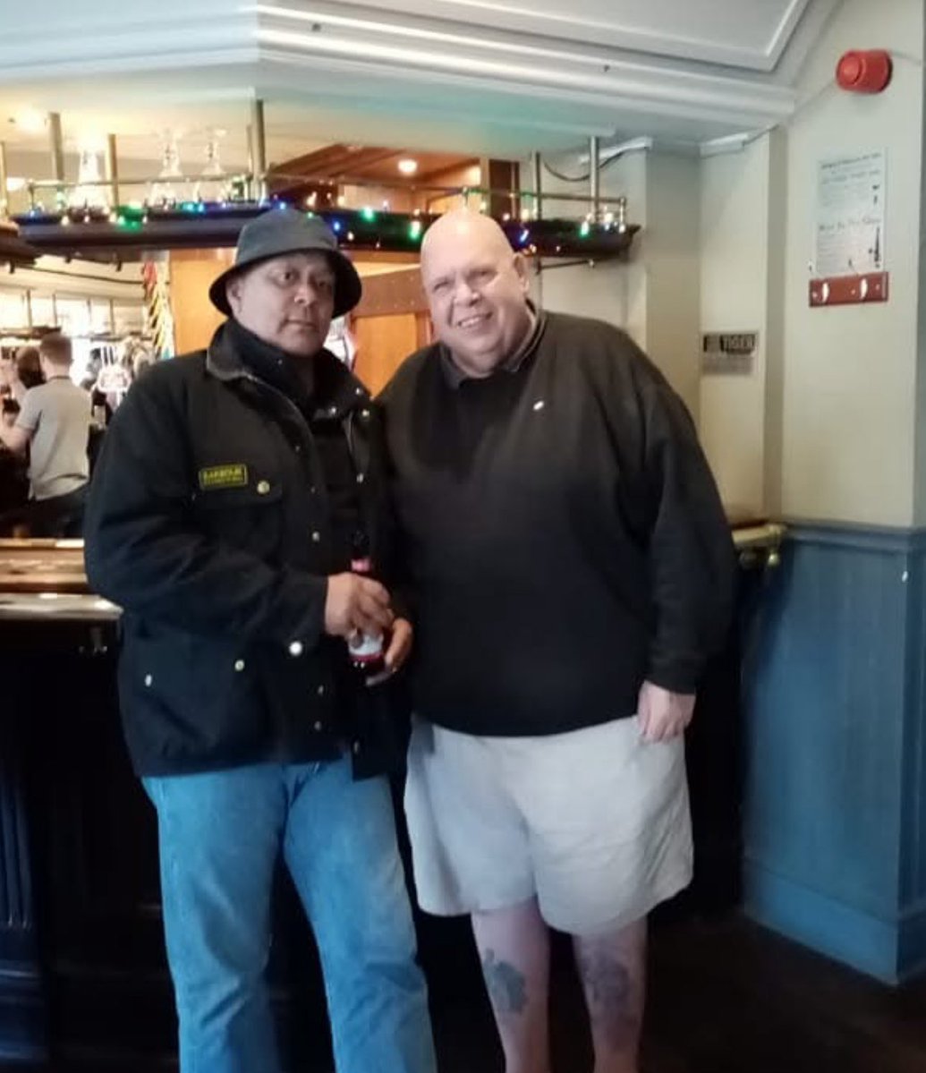 PopsideFanatics's tweet image. RIP to Nick Brenton standing with Mr Cross (RIP) 🐏