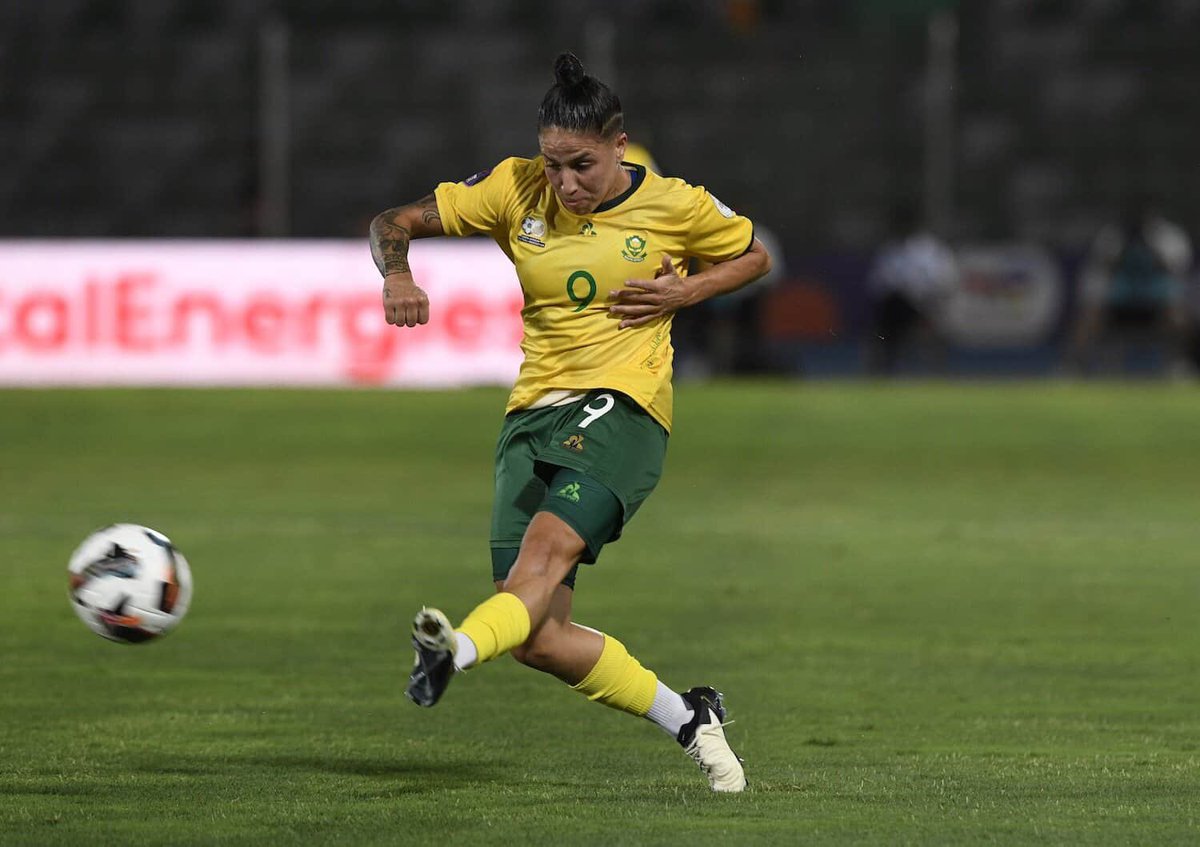 thaleasmidt15's tweet image. Hard to watch, thoughts, prayers and love to you Gabz. 🤍 @G_Salgado9