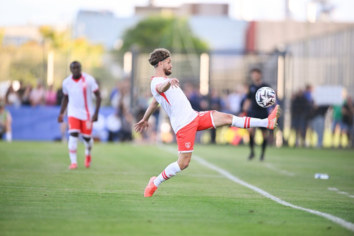 asnlofficiel's tweet image. Malgré un but de Teddy Bouriaud, nos Nancéiens s’inclinent face à une belle équipe de Strasbourg.

Prochaine rendez-vous ce samedi face à Épinal 🔜👊🔴⚪️

RCSA 2️⃣-1️⃣ ASNL l 90’

#RCSAASNL