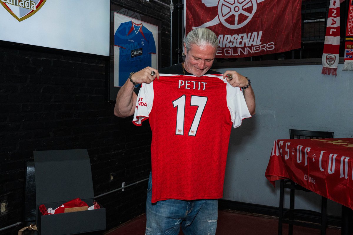arsenalcanadasc's tweet photo. Retweet and comment YES if you got Petit 17 printed on your jerseys last weekend 😁👕

#Arsenal #ArsenalCanada #Gunners #Gooners #ARSCAN #GreatWhiteNorthBank #GWNB #Toronto https://t.co/3oHYVwCVhg