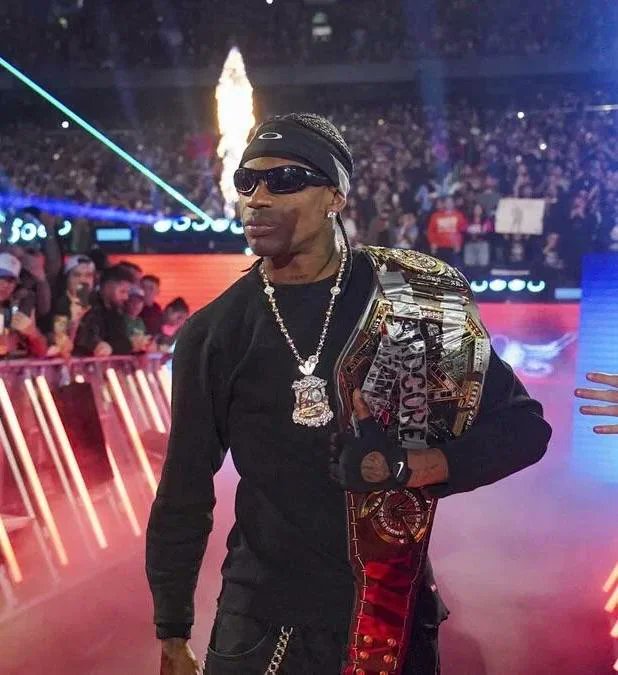 WrestlingWCC's tweet photo. Drew McIntyre speaks on Travis Scott’s Wrestlemania role 

“Screwed up our damn main event, piece of s**t.” https://t.co/Juu3X0ignE