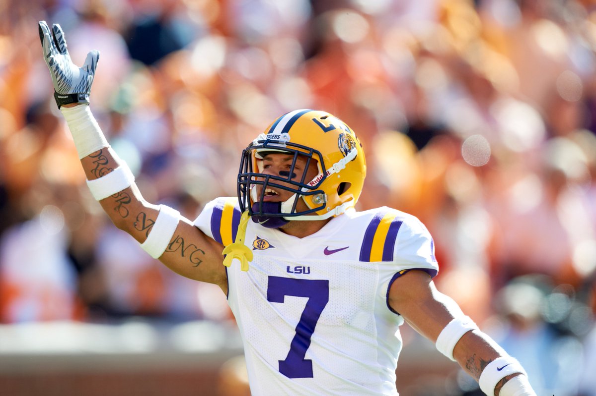 BR_CFB's tweet image. One of the greatest college players EVER
Enjoy retirement, Honey Badger 💛💜