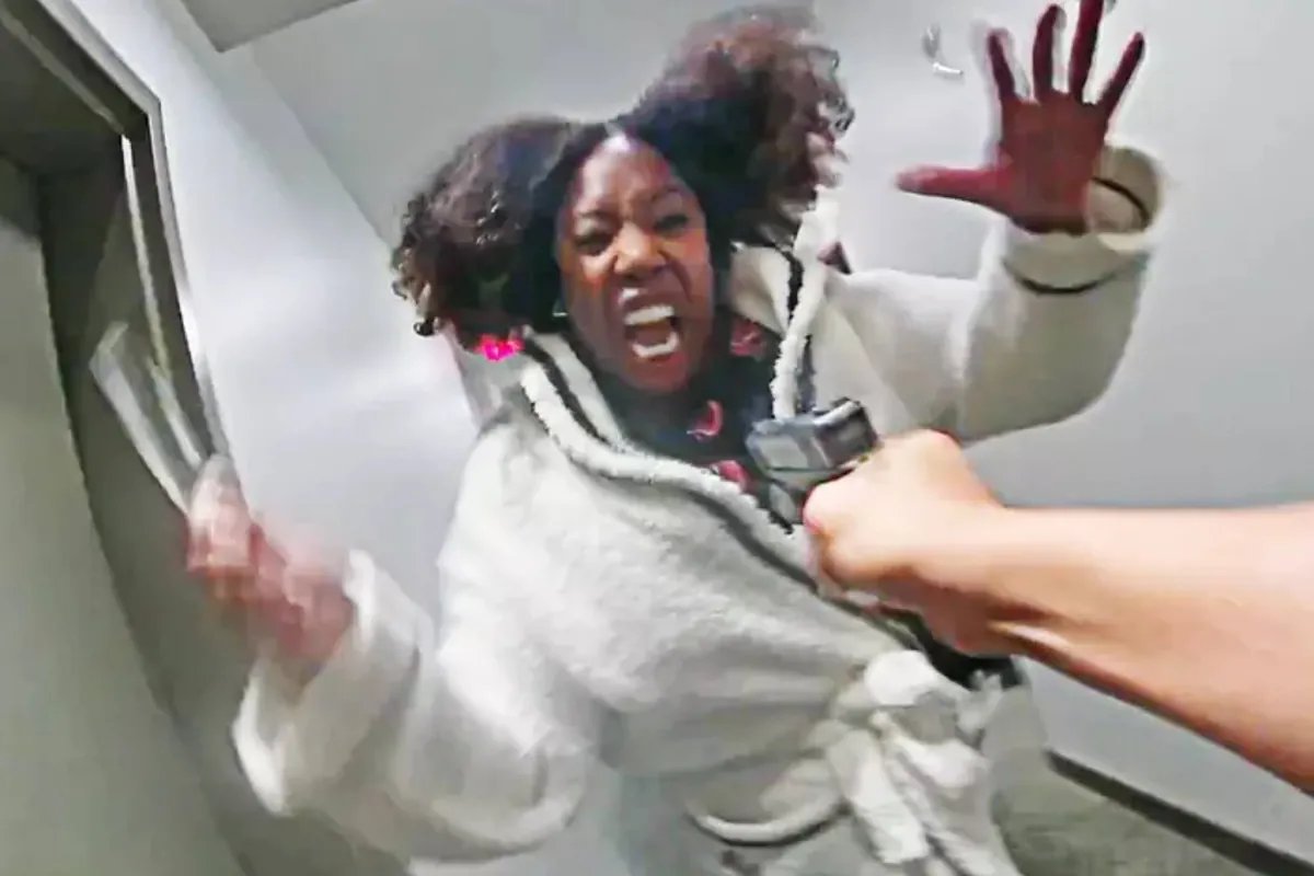 ChristianHeiens's tweet image. I cannot think of a movement that doomed itself with its own demands more than when BLM called for police bodycams.