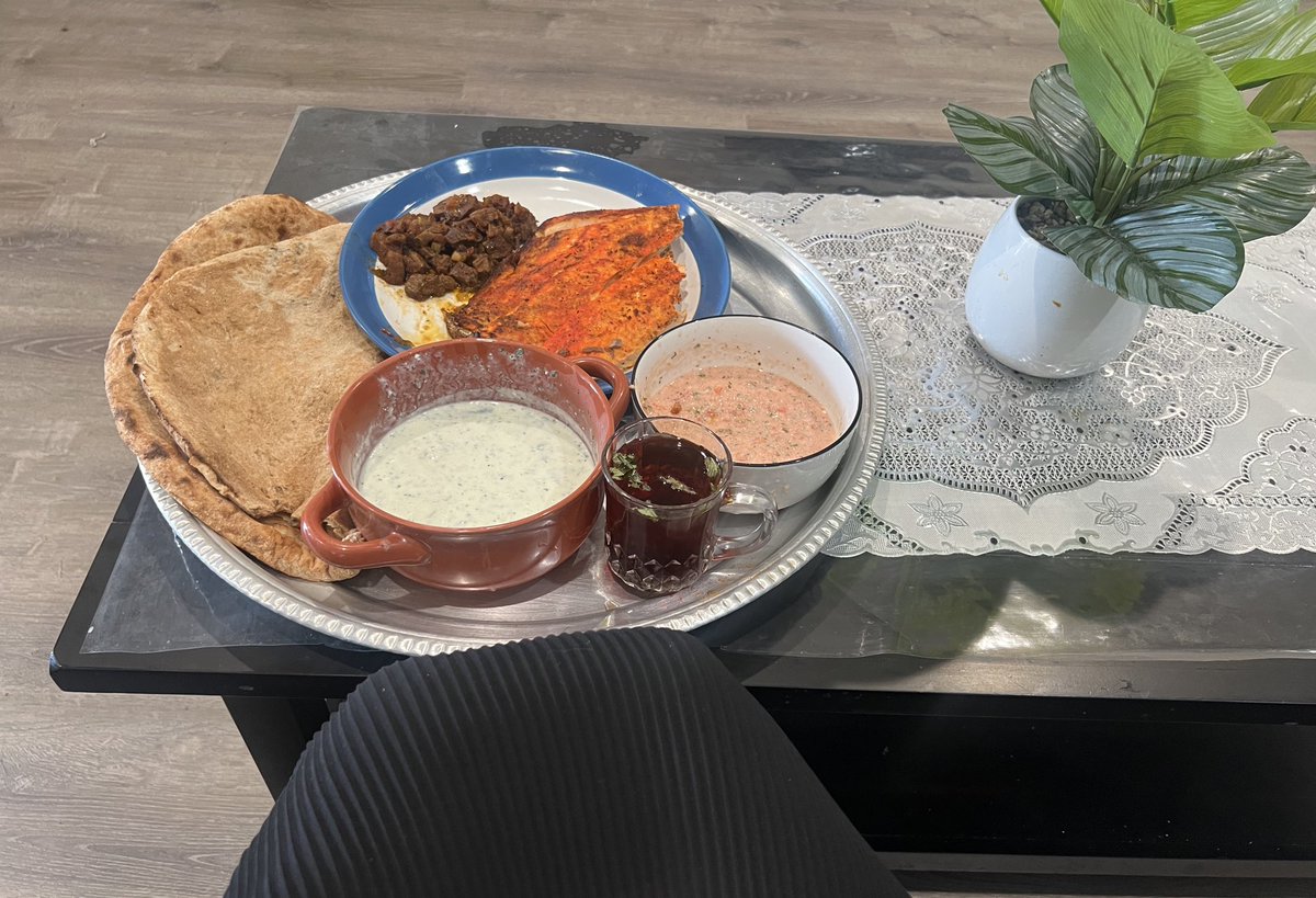 abnormalg1rl's tweet image. This breakfast just for me …. Yipeeeee