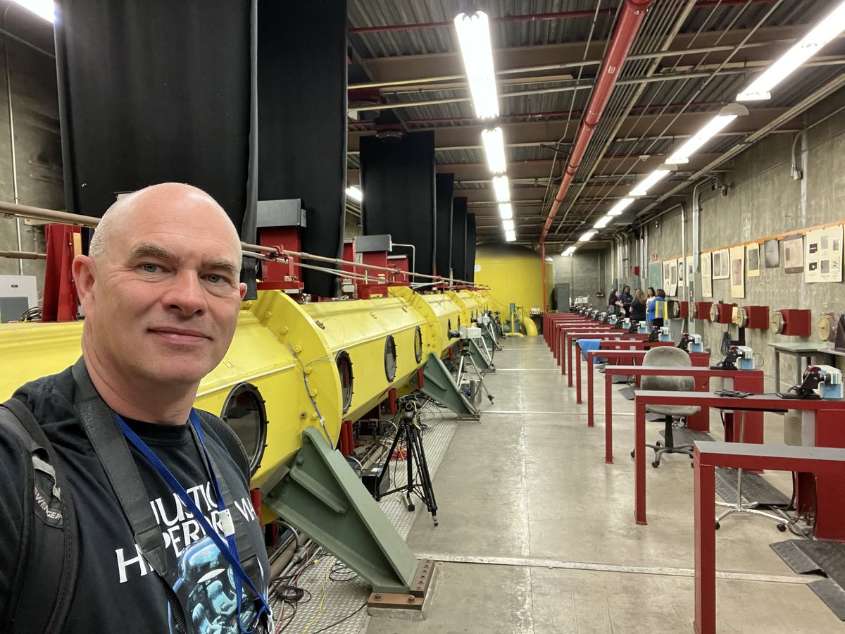 DJSnM's tweet image. Massive thanks are due to @NASAAmes who took a group of science creators on a tour of some of their world class facilities. This was a packed day where we got to interact directly with the people who make @NASA great, from machinists building hardware, scientists doing important…