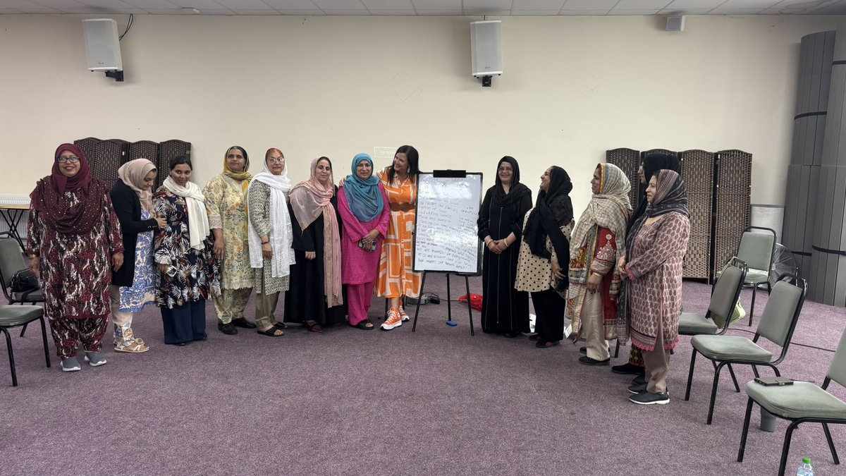 kitty short tweet media