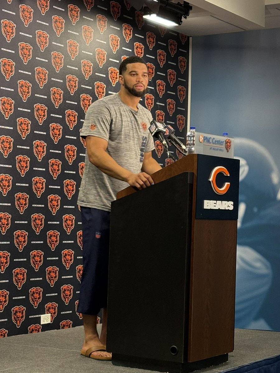 kfishbain's tweet image. Bears QB Caleb Williams said his individual goals include 70% completion rate and being the first 4,000-yard passer in franchise history