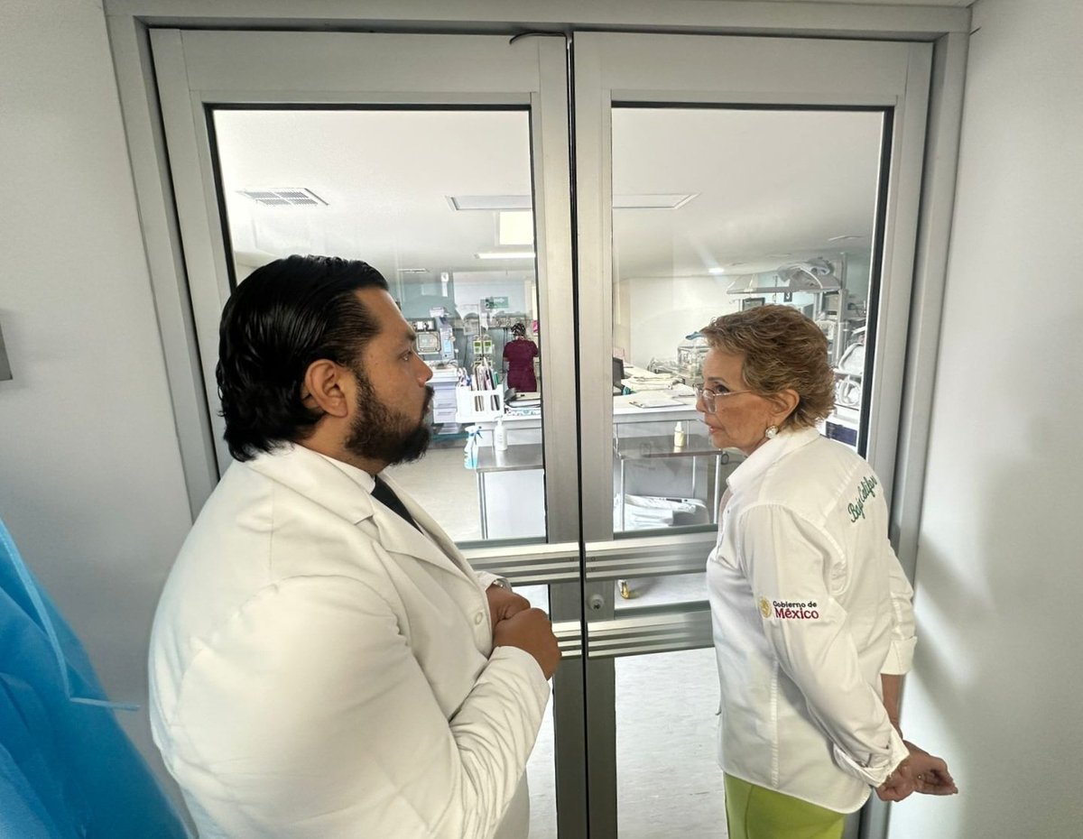 🏥 En el #HGZ No. 8 de #Ensenada, la titular del #IMSSBC, Dra. <a href="/desiree_sagar_d/">Desirée Sagarnaga Durante</a>, encabezó una reunión con directivos para dar seguimiento a la estrategia nacional 2-30-100. 📊

🛠️ También recorrieron áreas remodeladas que fortalecen la atención digna y de calidad. 🤝