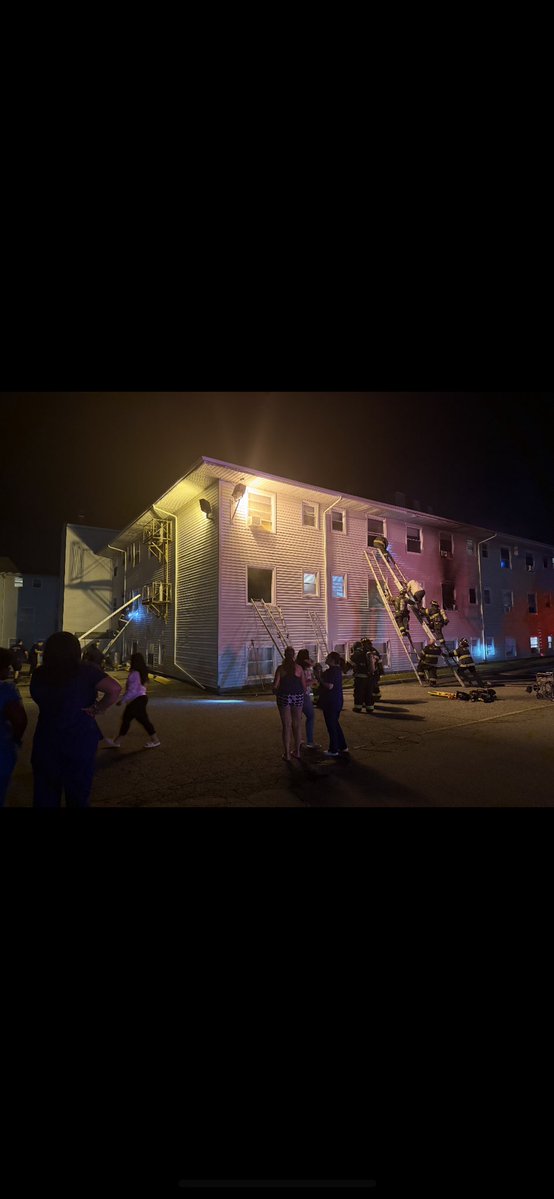 scooperon7's tweet image. Fatal fire update:DA and State Fire Marshal say Fall River assisted living facility tragedy was the result of oxygen concentrator or improper use of smoking materials in the room of one of the 10 victims who lived on the second floor…Fire was accidental not intentional #7News