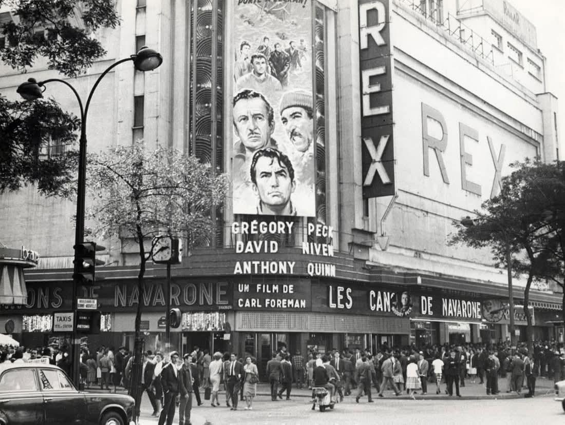 ParisAMDParis's tweet image. 馃摲 Les Canons de Navarone au Rex.
1961. Paris Cin茅ma