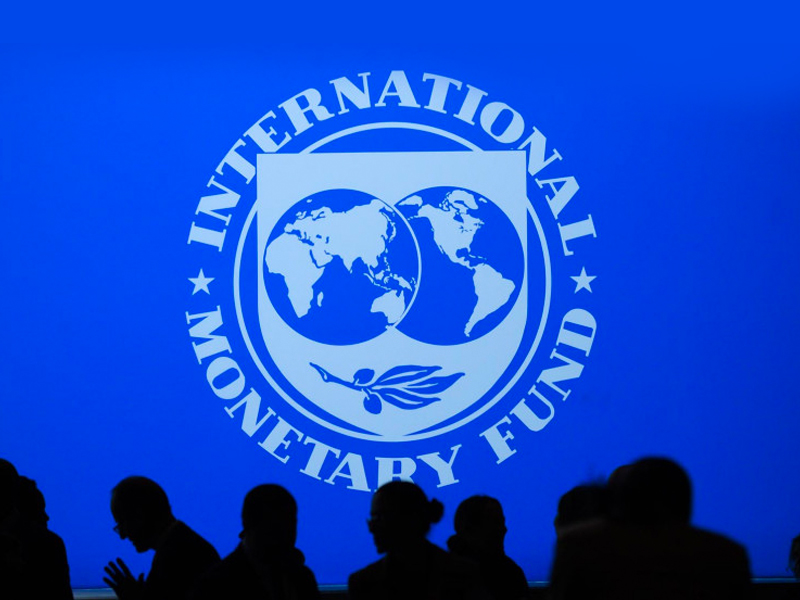 TamilGuardian's tweet image. 🚨 Sri Lanka’s foreign reserves fall further amid debt repayment concerns
Sri Lanka’s foreign reserves fell by USD 206 million in June alone, a sharp drop that has reignited fears over the Colombo’s ability to meet restructured debt repayments starting next year.
Read more ⬇️…