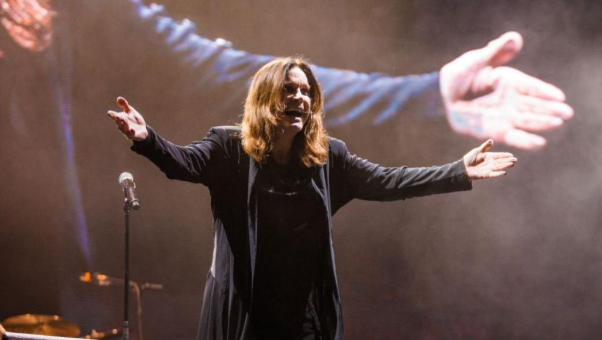 ICERaidNews's tweet image. The Prince of Darkness is now and always will be the Prince of Eternal Light. @OzzyOsbourne reclaimed more souls than all the world's religions.
Oh Prince of Eternal Light, now that your transformation is complete, we are all 100% pure metal!
#RIPOzzyOsbourne…