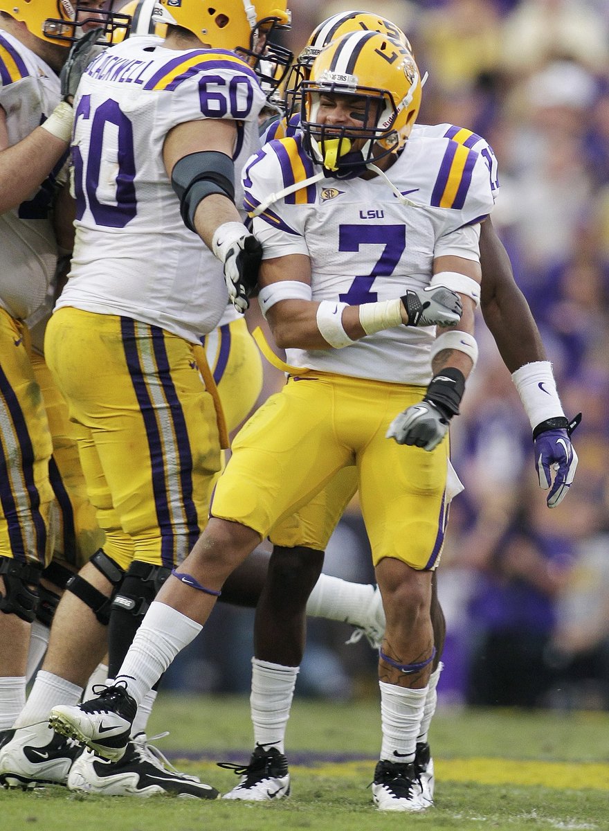 BussinWTB's tweet image. The Honey Badger has announced retirement per @RapSheet