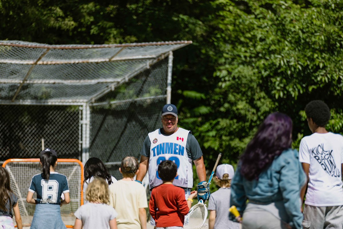 TorontoPolice's tweet image. Our members had the chance to teach their favourite sports to kids today at the @TPAAAca Playground Games - a great tradition that introduces and keeps children engaged in sports
tps.ca/media-centre/f…