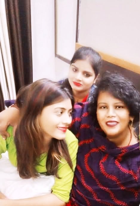 आज दिनांक 22/7/2025 को दिल्ली अपने रूम में, Nari Shakti टिम लीडर सब का मिलना खत्म नहीं हो रहा है, रात को साढ़े 12बजे,
 दिल्ली टिम के साथ अपने रूम में,♥️🌸✍️

आरती बेहरा -राष्ट्रीय अध्यक्ष -राष्ट्रीय नारी शक्ति