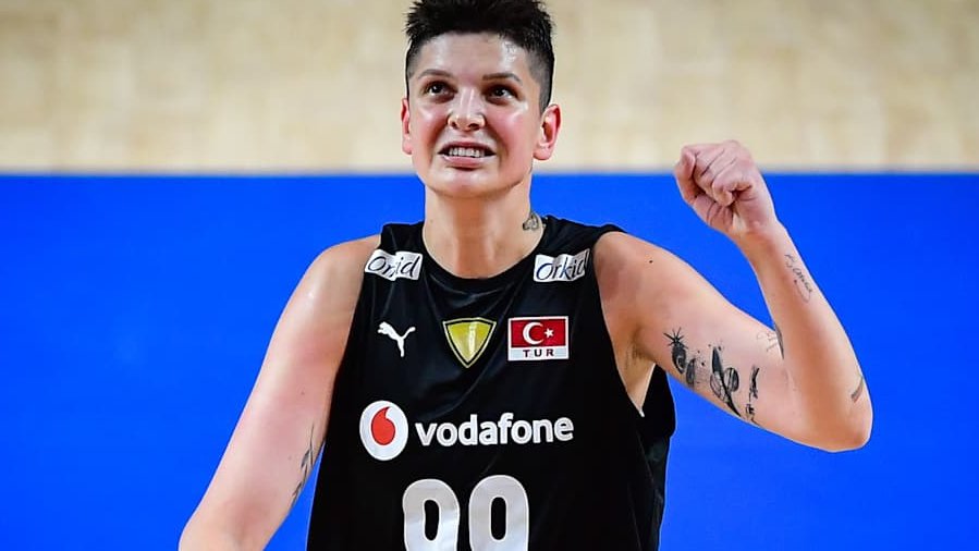 ⭐️ VNL En İyi Pasör Çaprazı Ödülü Kazananlar

💥 2018 - 🇧🇷 Tandara Caixeta
💥 2019 - 🇹🇷 Ebrar Karakurt
💥 2021 - 🇧🇷 Tandara Caixeta
💥 2022 - 🇮🇹 Paola Egonu
💥 2023 - 🇹🇷 Melissa Vargas
💥 2024 - 🇮🇹 Paola Egonu