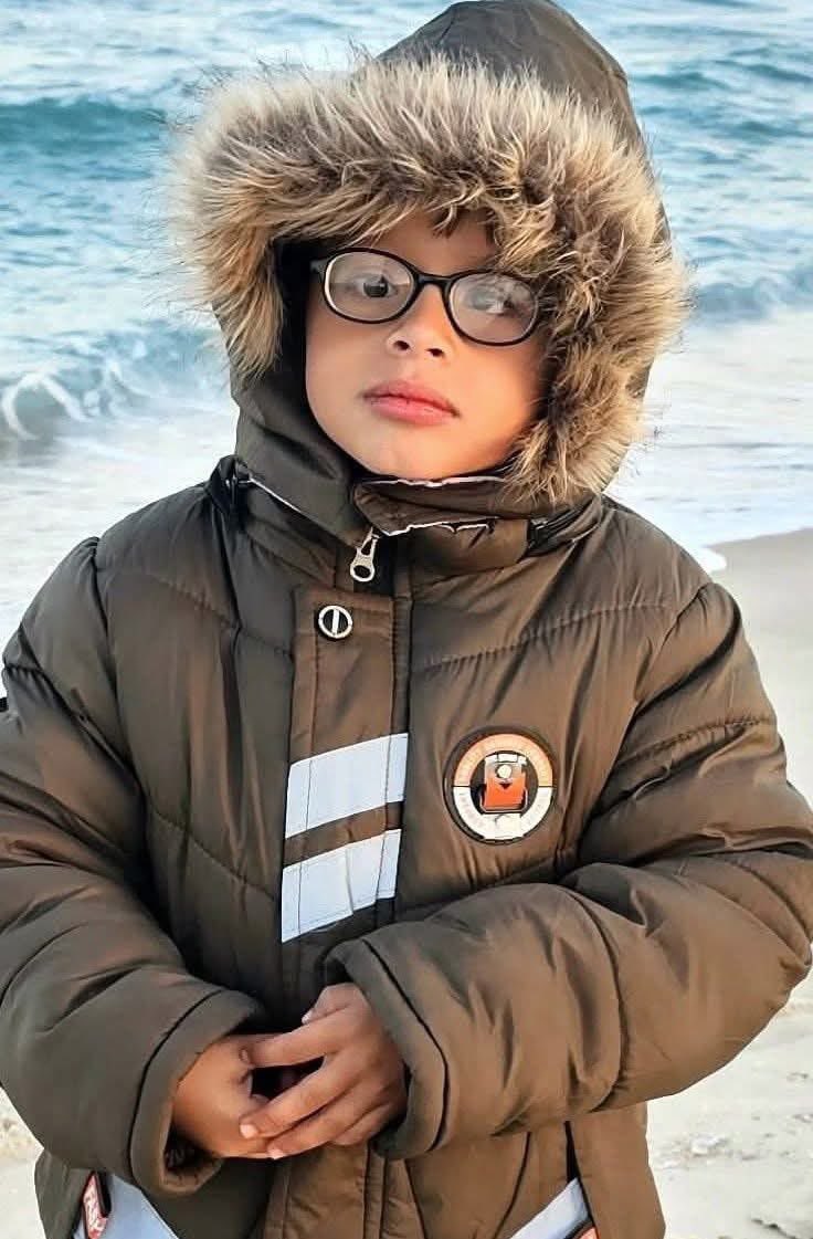 GazaMartyrs's tweet image. Israel killed the child Yazan Al-Ruqab today.
He was hiding with his brothers in their tent when Israel dropped tons of explosives on them.
Yazan was only 3 years old.
