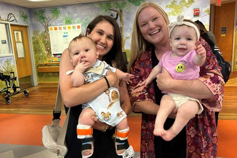 shrinershosp's tweet image. When their children were diagnosed with diastrophic dysplasia, a rare condition affecting bone and cartilage development, moms Ashley and Haley found more than specialized care at @ShrinersGVL – they found each other. ow.ly/SYNs50Ws2L4