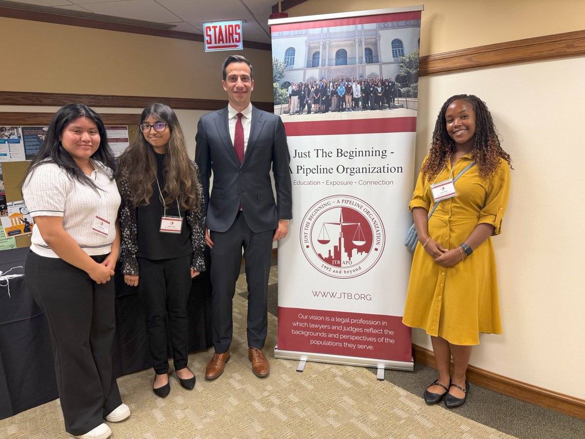 🎉 This week, JTB’s Summer Legal Institute is taking over Chicago! ✨

📸 Tag us in your photos and share your experiences!

#JTB #SummerLegalInstitute #Chicago #LegalEducation #FutureLawyers #FutureJudges #FutureLeaders