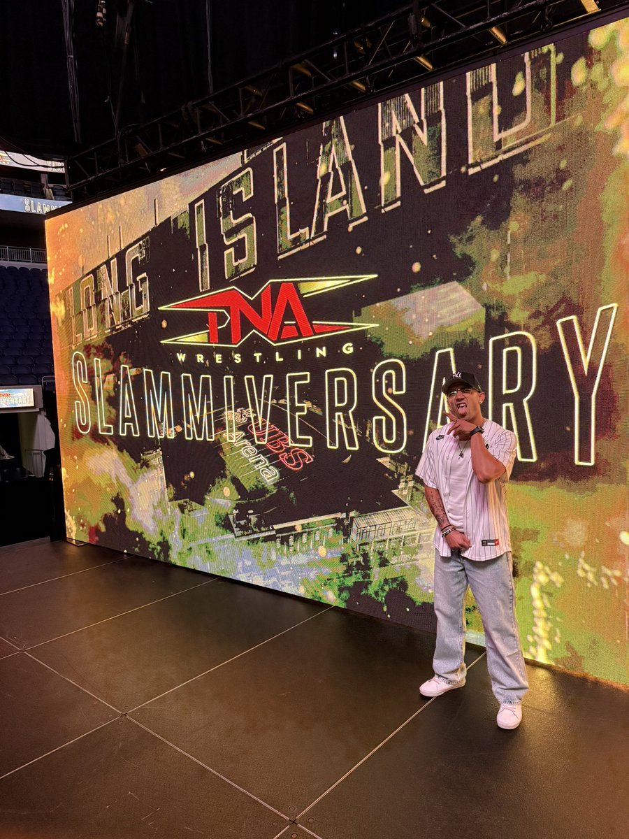 ZacharyWentz's tweet image. Slammiversary was sick!🙌🏼
Lived my dream to be in a ladder match with The Hardys.
Was a part of history as @ThisIsTNA set their U.S. attendance record.
So proud to be in this company and so proud of @TheBadReed for stepping up last second to team with me.
I love my life.💚