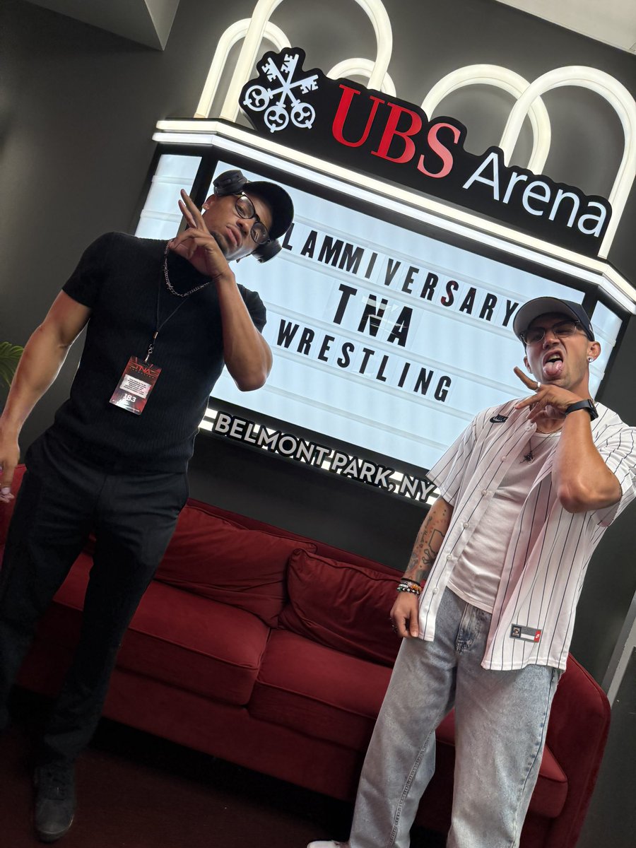 ZacharyWentz's tweet image. Slammiversary was sick!🙌🏼
Lived my dream to be in a ladder match with The Hardys.
Was a part of history as @ThisIsTNA set their U.S. attendance record.
So proud to be in this company and so proud of @TheBadReed for stepping up last second to team with me.
I love my life.💚