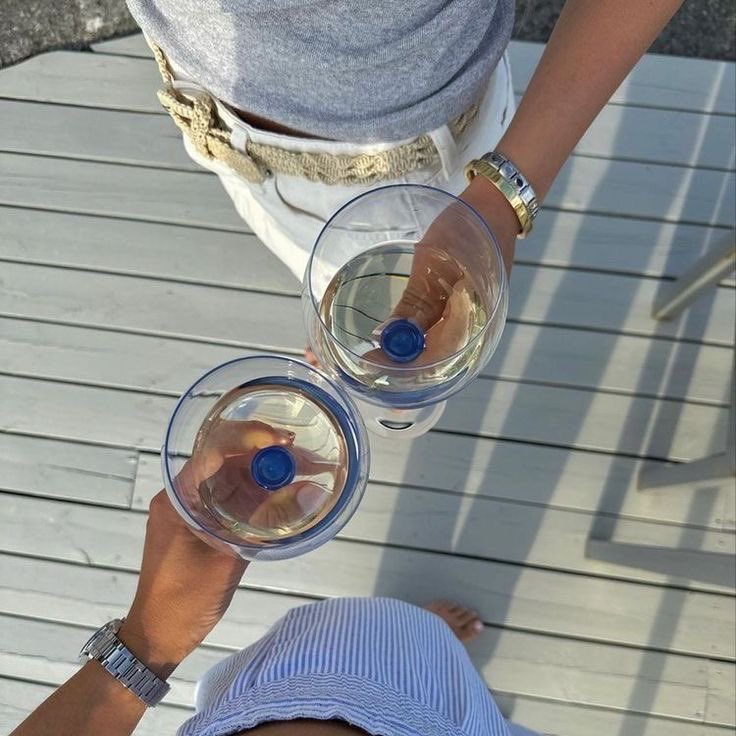 CARTIERANG3L's tweet image. shades of summer
