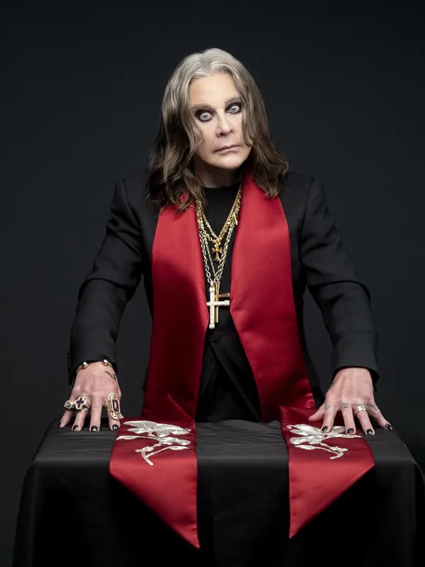 GlasgowJester's tweet photo. 🦇God Bless Ozzy Osbourne🦇 https://t.co/zHOVCDjsSN