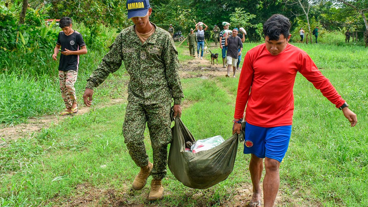 infopresidencia's tweet image. #Noticias | Gobierno atiende a comunidad indígena afectada por ola invernal en Arauca.
🔗presidencia.gov.co/prensa/Paginas…