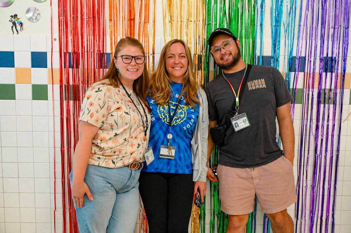 nysut's tweet image. This weekend’s Pride parades in Rochester and the Bronx brought educators together with LGBTQ students, families and allies for a day of inclusive fun.
Here are some final photos from around NY celebrating #Pride! Thank you to everyone who attended these fun-filled events🏳️🌈