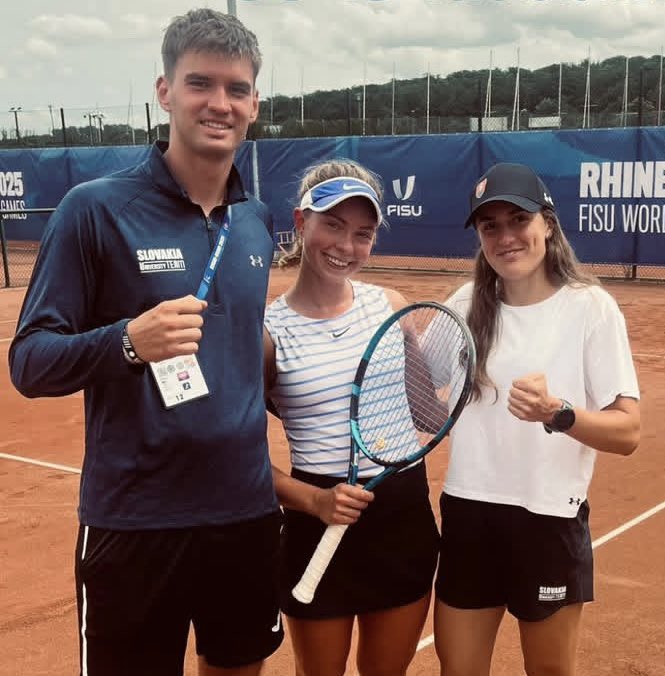TexasWTN's tweet image. Into the semis! Eszter Meri advances to the singles semifinals of the @FISU World University Games with a 6-3, 6-2 win over Eliz Maloney! #HookEm 🤘🎾 | 📸 Slovakia University Team