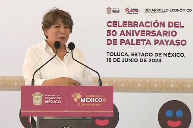 El Estado de México yéndose a la verga con los baches, en todo Periférico Norte repleto de esas mierdas, mientras para <a href="/delfinagomeza/">Delfina Gómez A.</a> hay otras prioridades como celebrar el 50 aniversario de la paleta Payaso. No cabe duda, son una bola de inútiles, irresponsables e idiotas.