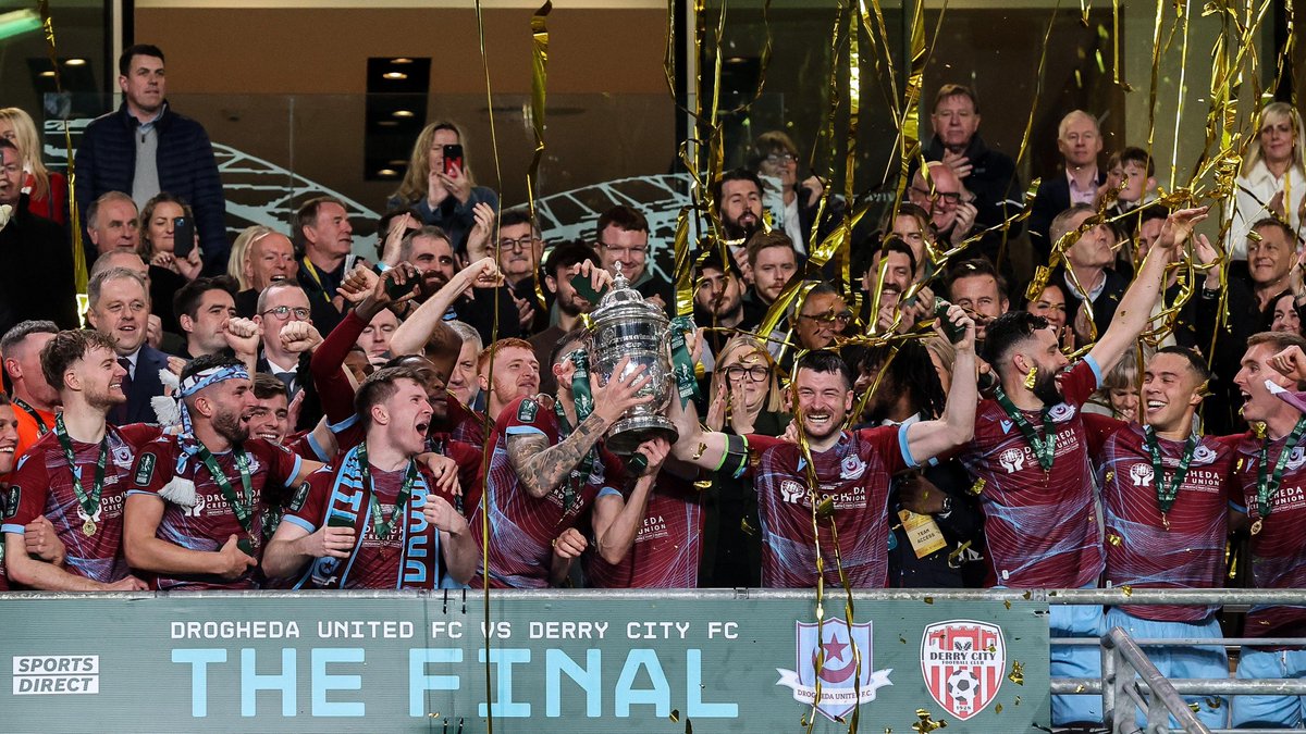 LRoar_Pod's tweet image. The FAI Cup third-round draw has taken place, with a repeat of last year's final looking like the pick of the bunch 🏆
- Finn Harps v Bray Wanderers
- Kerry FC v Cobh Ramblers
- Shamrock Rovers v Longford Town
- Cork City v Waterford
- Salthill Devon v Galway United
- St…