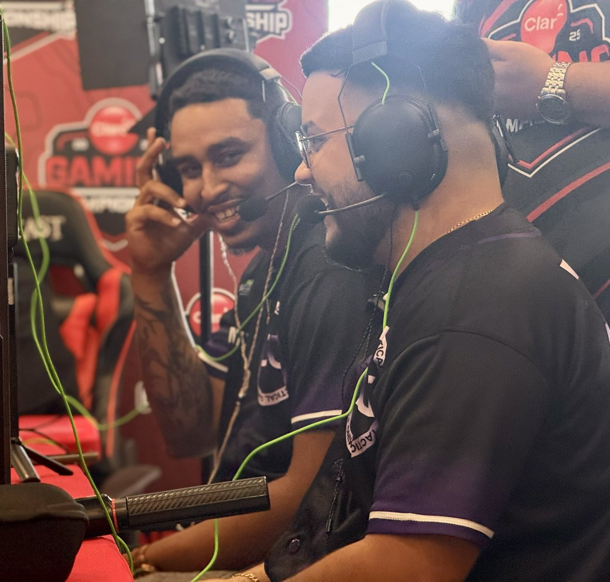 Tactical Jasa (@jasita_) on Twitter photo #ClaroGamingChampionship
Este año no pudimos salir Victoriosos. Pero las risas y la experiencia no me la quita nadie.
Agradecido con la oportunidad de este año. El año que viene venimos a recuperar nuestro CHAMP 💜😈
<a href="/YoSoyUnGamerTW/">Yo soy un Gamer</a>
#TacG_Oficial #ClaroGamingChampionship
Este año no pudimos salir Victoriosos. Pero las risas y la experiencia no me la quita nadie.
Agradecido con la oportunidad de este año. El año que viene venimos a recuperar nuestro CHAMP 💜😈
<a href="/YoSoyUnGamerTW/">Yo soy un Gamer</a>
#TacG_Oficial
