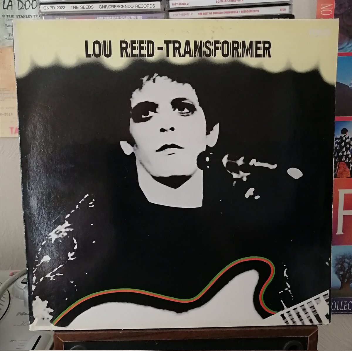 ColinW83's tweet image. Afternoon vinyl listen.
#transformer #loureed #davidbowie #mickronson #rcarecords #vinyl #33rpm