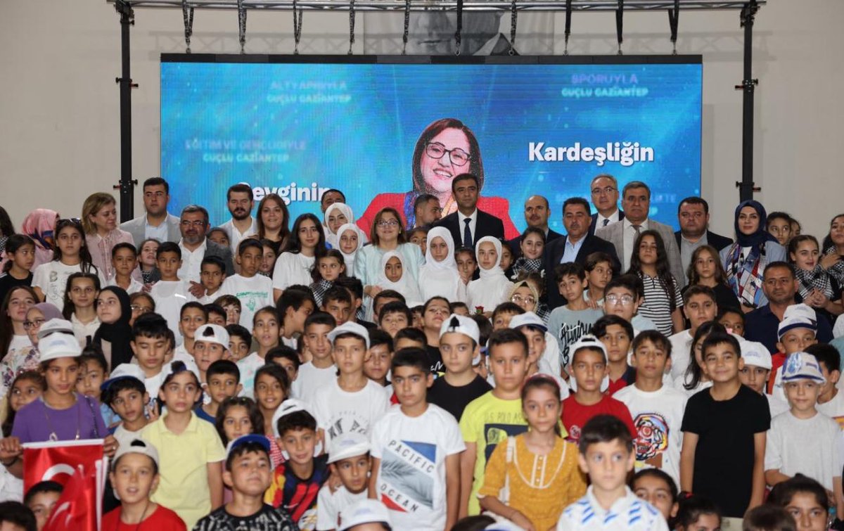 Arb.Av.Yasemin KARACA ERSÖZ (@avyaseminkaraca) on Twitter photo İl Başkan Vekilimiz Sn <a href="/MemikTerlemezz/">Memik Terlemez</a> , GBB Başkanımız Sn <a href="/FatmaSahin/">Fatma Şahin</a>, GBB Başkan Yardımcılarımız ile birlikte Değerler Eğitimi Yaz Kursları Açılış Programına katılım sağladık.
Maneviyatın, edebin ve spor ile dayanıklılığın arttığı yaz okulu, emeği geçen herkese teşekkür ederim İl Başkan Vekilimiz Sn <a href="/MemikTerlemezz/">Memik Terlemez</a> , GBB Başkanımız Sn <a href="/FatmaSahin/">Fatma Şahin</a>, GBB Başkan Yardımcılarımız ile birlikte Değerler Eğitimi Yaz Kursları Açılış Programına katılım sağladık.
Maneviyatın, edebin ve spor ile dayanıklılığın arttığı yaz okulu, emeği geçen herkese teşekkür ederim