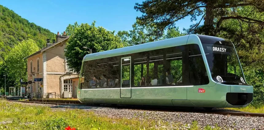 Sud Aveyron Express (F): qui sap si els petits trens elèctrics autònoms poden ser una solució per aquelles línies gairebé en situació marginal (o altres que es podria reobrir).