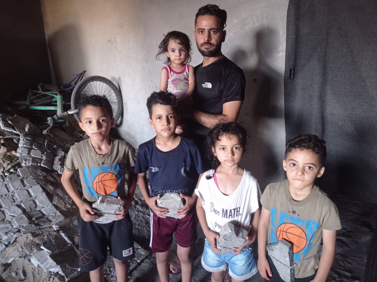 Radwan05491813's tweet image. Hunger didn't knock on our door, it swept over us like a hurricane... exhausting our bodies, crushing them mercilessly. As if we weren't human, as if we didn't deserve to live... ๐๐ญ
gofund.me/44814cc5